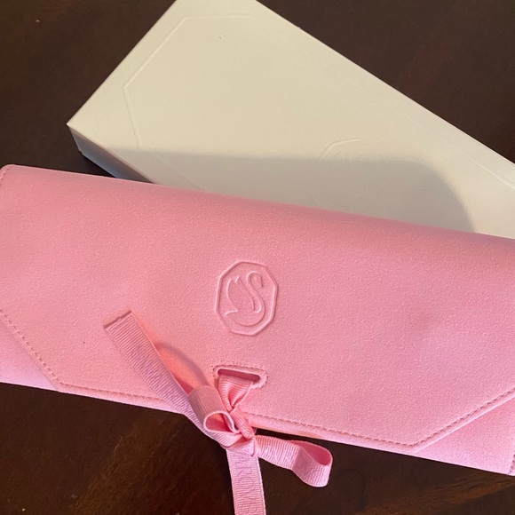 NWT-Pink Swarovski Iconic Swan Pink Jewelry Roll Travel Jewelry Pouch - Picture 5 of 8